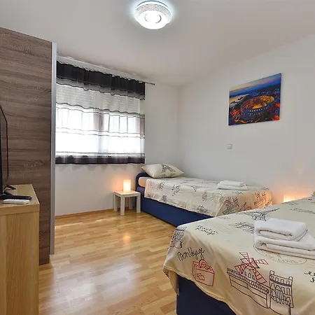 Apartment Dani 2333